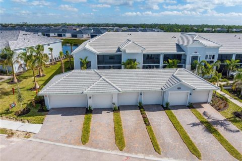 Condominio en alquiler en Punta Gorda, Florida, 2 dormitorios, 153.75 m2 № 1820905 - foto 2