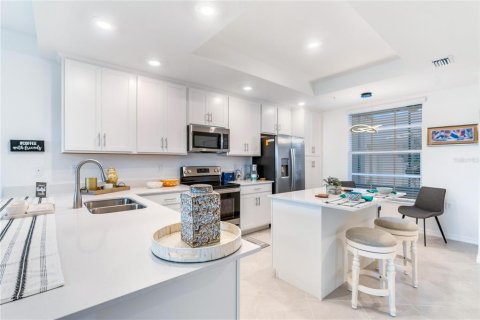 Condominio en alquiler en Punta Gorda, Florida, 2 dormitorios, 153.75 m2 № 1820905 - foto 4