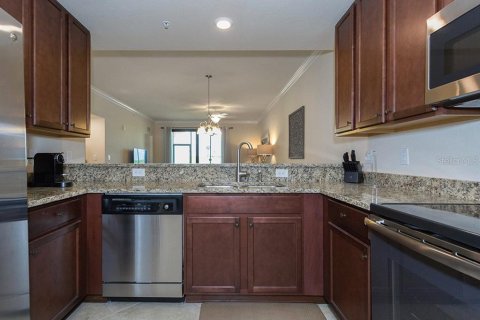 Condo in Bradenton, Florida, 2 bedrooms  № 1751836 - photo 16
