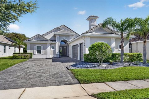 House in Davenport, Florida 4 bedrooms, 237.92 sq.m. № 2353276 - photo 4