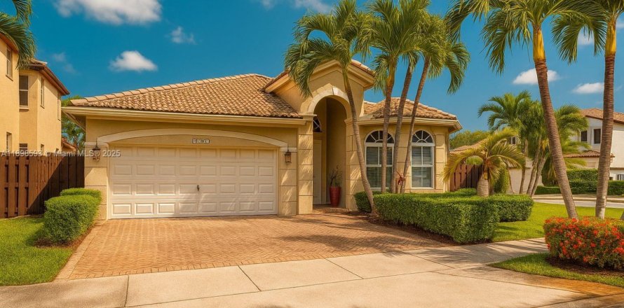 Villa ou maison à Doral, Floride 4 chambres, 199.18 m2 № 2081604