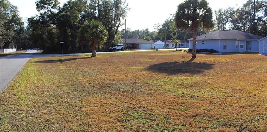 Land in Silver Springs Shores, Florida № 2232956