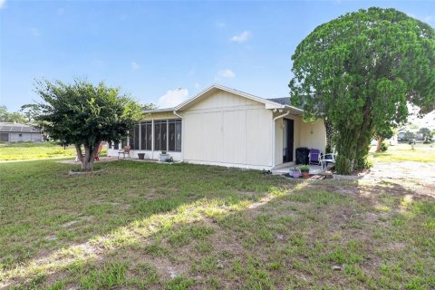 Casa en venta en Weeki Wachee, Florida, 3 dormitorios, 120.96 m2 № 2238604 - foto 5