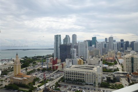 Condo in Miami, Florida, 3 bedrooms  № 1701182 - photo 6