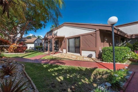 Touwnhouse à Hallandale Beach, Floride 3 chambres, 150.87 m2 № 2003993