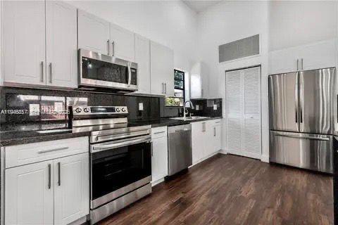 Touwnhouse à vendre à Hallandale Beach, Floride: 3 chambres, 150.87 m2 № 2003993 - photo 3