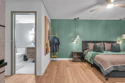 Condo in Fort Lauderdale, Florida, 2 bedrooms  № 2020712 - photo 29