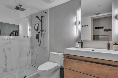 Condo in Fort Lauderdale, Florida, 2 bedrooms  № 2020712 - photo 30