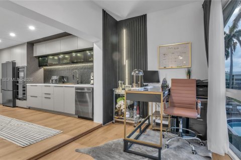 Condo in Fort Lauderdale, Florida, 2 bedrooms  № 2020712 - photo 10