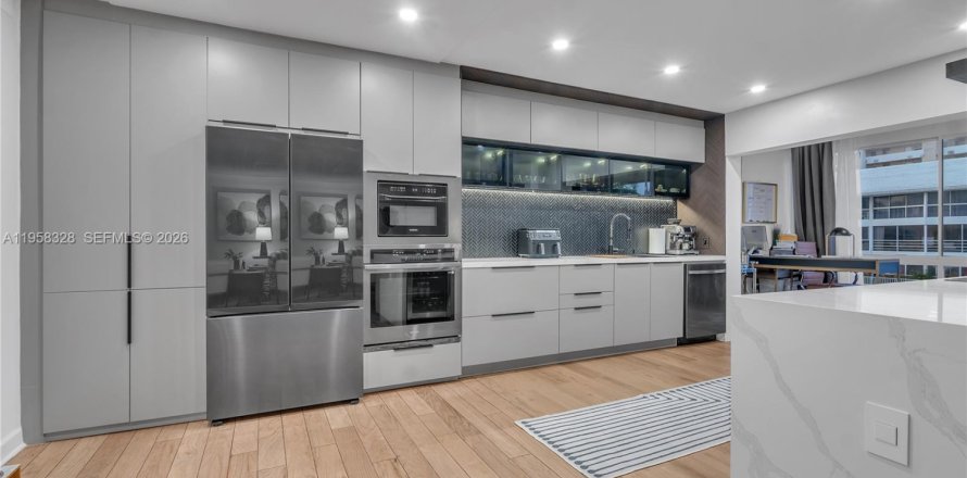 Condo in Fort Lauderdale, Florida, 2 bedrooms  № 2020712