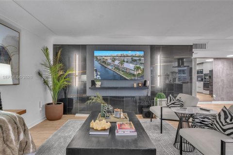 Condo in Fort Lauderdale, Florida, 2 bedrooms  № 2020712 - photo 15