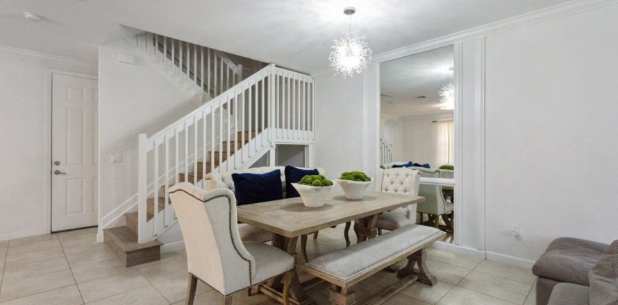 Casa en Pompano Beach, Florida 3 dormitorios, 183.95 m2 № 1135474