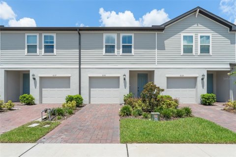 Townhouse in Orlando, Florida 3 bedrooms, 138.33 sq.m. № 1900820 - photo 1