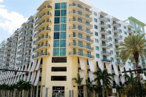 Copropriété à louer à Hollywood, Floride: 1 chambre, 75.25 m2 № 2192343 - photo 8