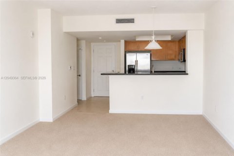 Copropriété à louer à Hollywood, Floride: 1 chambre, 75.25 m2 № 2192343 - photo 3