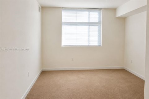 Copropriété à louer à Hollywood, Floride: 1 chambre, 75.25 m2 № 2192343 - photo 5