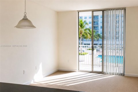 Condo à Hollywood, Floride, 1 chambre  № 2192343