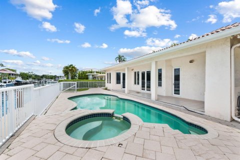 Villa ou maison à vendre à Fort Lauderdale, Floride: 4 chambres, 236.44 m2 № 2087402 - photo 22
