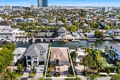 Villa ou maison à Fort Lauderdale, Floride 4 chambres, 236.44 m2 № 2087402
