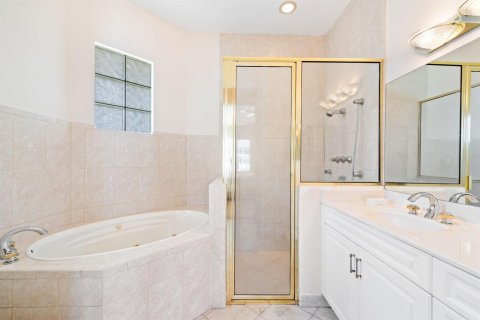 Villa ou maison à vendre à Fort Lauderdale, Floride: 4 chambres, 236.44 m2 № 2087402 - photo 12