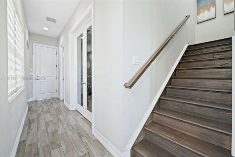 Купить виллу или дом в Пемброк-Пайнс, Флорида 4 спальни, 193.05м2, № 1977133 - фото 9