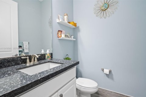 Купить виллу или дом в Пемброк-Пайнс, Флорида 4 спальни, 193.05м2, № 1977133 - фото 19