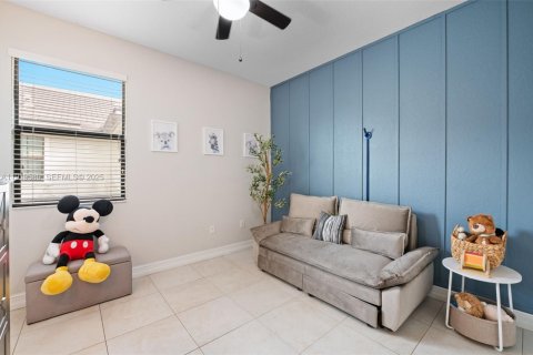 Купить виллу или дом в Пемброк-Пайнс, Флорида 4 спальни, 193.05м2, № 1977133 - фото 14