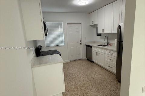 Duplex in Miami, Florida 2 bedrooms, 144.93 sq.m. № 1952634 - photo 3
