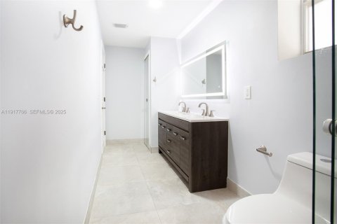 Copropriété à louer à Doral, Floride: 3 chambres, 118.08 m2 № 1988653 - photo 13