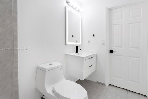 Copropriété à louer à Doral, Floride: 3 chambres, 118.08 m2 № 1988653 - photo 17