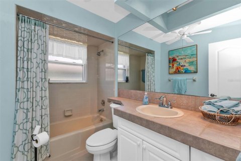Villa ou maison à vendre à Punta Gorda, Floride: 3 chambres, 181.9 m2 № 2144563 - photo 12