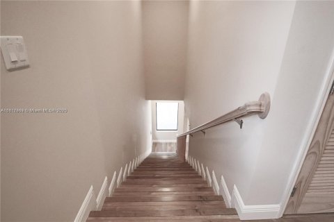 Casa en venta en Pembroke Pines, Florida, 3 dormitorios, 190.82 m2 № 1787064 - foto 19