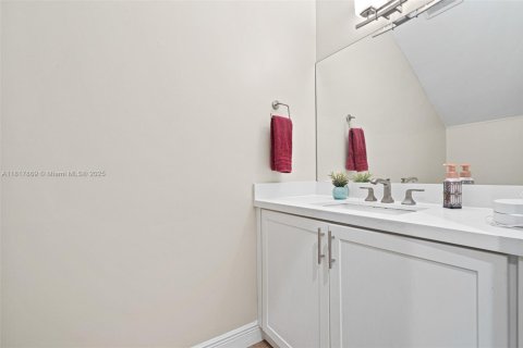 Casa en venta en Pembroke Pines, Florida, 3 dormitorios, 190.82 m2 № 1787064 - foto 12