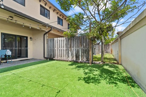 Casa en venta en Pembroke Pines, Florida, 3 dormitorios, 190.82 m2 № 1787064 - foto 17