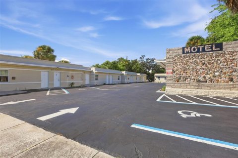 Hotel in Holly Hill, Florida 353.03 sq.m. № 2377811 - photo 4