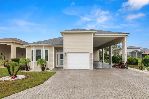 Villa ou maison à Polk City, Floride 2 chambres, 141.21 m2 № 2410425