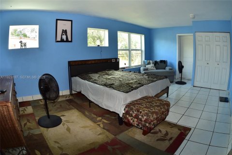Casa en venta en Hollywood, Florida, 3 dormitorios, 177.72 m2 № 1984152 - foto 11