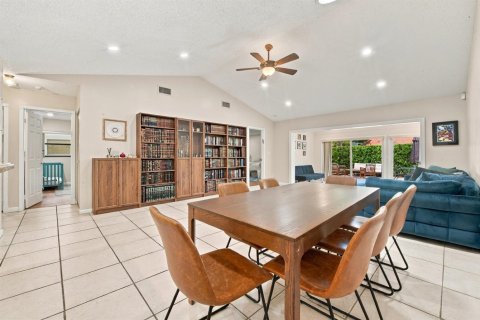 Villa ou maison à vendre à Boca Raton, Floride: 3 chambres, 165.83 m2 № 2414368 - photo 4