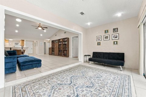 Villa ou maison à vendre à Boca Raton, Floride: 3 chambres, 165.83 m2 № 2414368 - photo 5