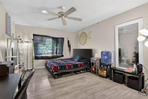 Condominio en venta en Margate, Florida, 2 dormitorios, 94.67 m2 № 1984350 - foto 8