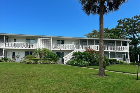 Condo in Maitland, Florida, 2 bedrooms  № 2379496 - photo 2