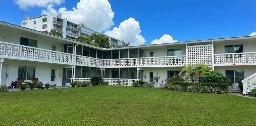 Condo in Maitland, Florida, 2 bedrooms  № 2379496