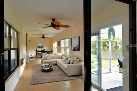 House in Punta Gorda, Florida 3 bedrooms, 177.91 sq.m. № 2149203 - photo 29