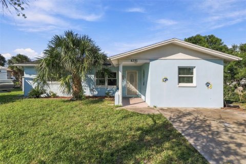 Casa en Hernando Beach, Florida 3 dormitorios, 113.15 m2 № 2425412
