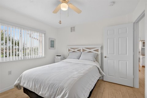 Condominio en venta en Port St. Lucie, Florida, 2 dormitorios, 89.19 m2 № 1995793 - foto 10