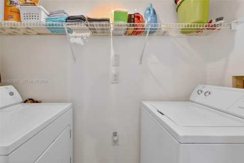 Condominio en venta en Port St. Lucie, Florida, 2 dormitorios, 89.19 m2 № 1995793 - foto 30