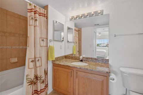 Condominio en venta en Port St. Lucie, Florida, 2 dormitorios, 89.19 m2 № 1995793 - foto 12