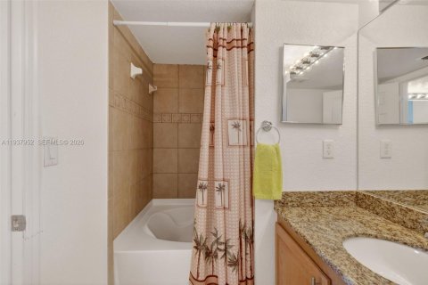 Condominio en venta en Port St. Lucie, Florida, 2 dormitorios, 89.19 m2 № 1995793 - foto 13