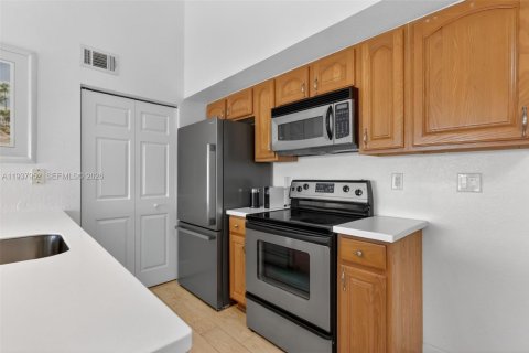 Condominio en venta en Port St. Lucie, Florida, 2 dormitorios, 89.19 m2 № 1995793 - foto 18