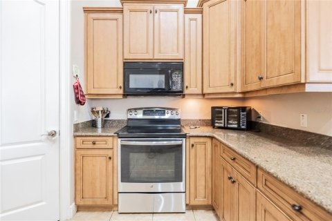 Casa en venta en Lakeland, Florida, 5 dormitorios, 293.39 m2 № 1628367 - foto 12